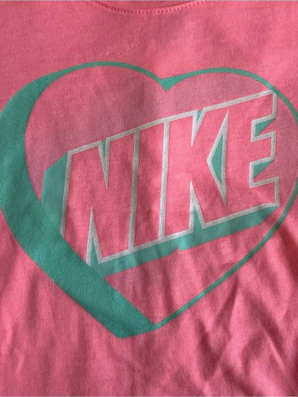 Nike Girls Two Piece Set Size 5 Heart Shirt & Shorts